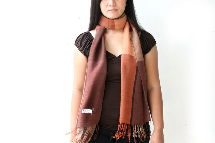 Image titled Wear a Pashmina Step 1