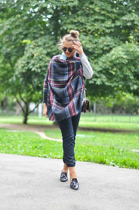 how to wear a blanket scarf
