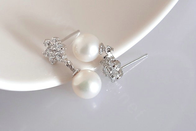 925 sterling silver Natural freshwater pearl Snowflake earrings Eardrop 9.5X10mm
