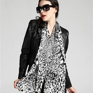Luxury women autumn and winter long 100% mulberry silk leopard print scarf shawl - Black
