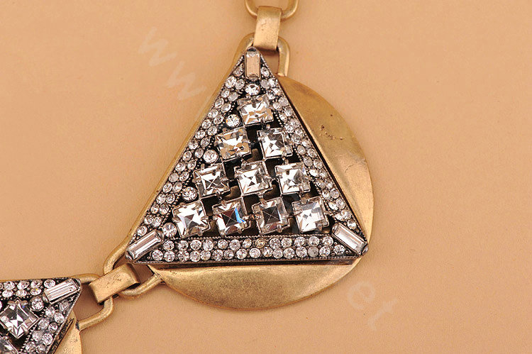 High-end fashion women choker exaggeration luxury crystal Triangle bib necklace - Gold