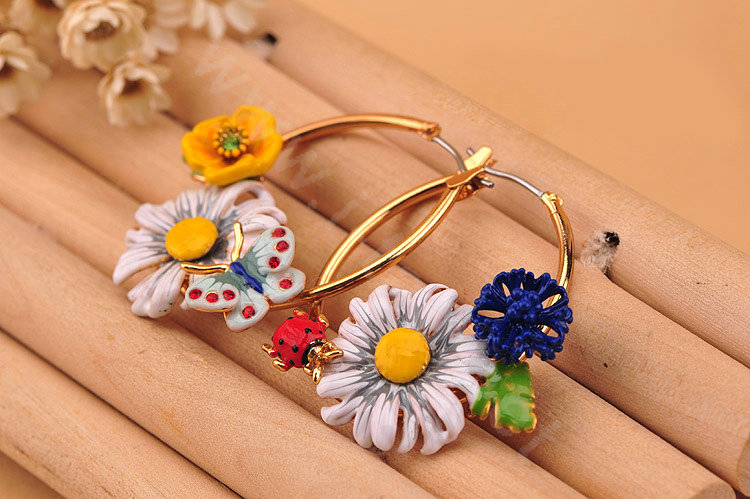 Luxury fashion women diamond crystal flower hoop earrings 18k gold plated - White