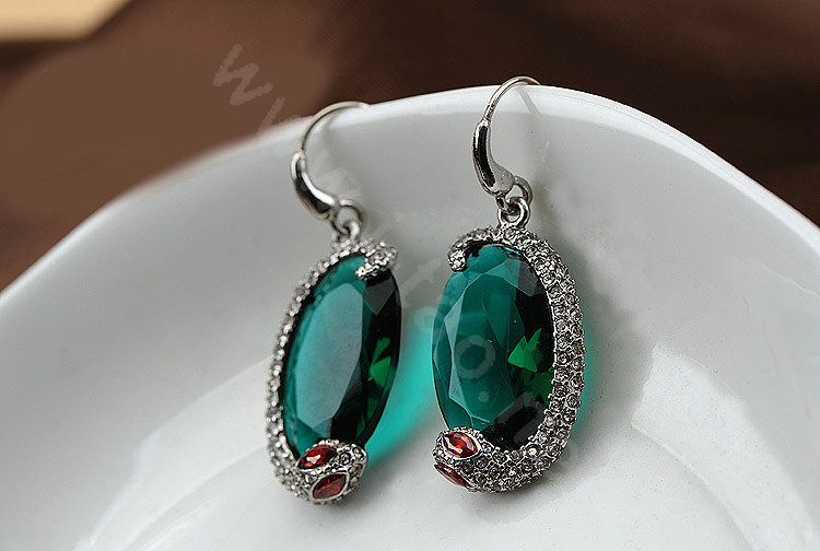 Luxury fashion women serpentine crystal diamond gems earrings - Green