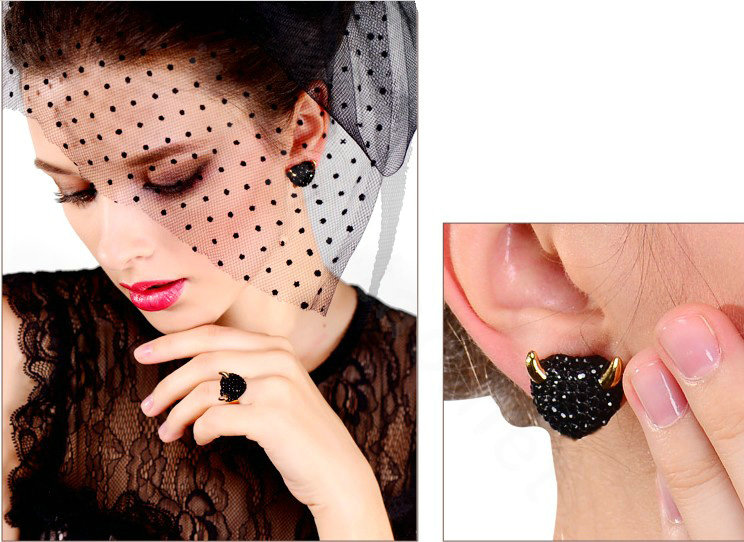 Luxury crystal diamond exaggerating Devil stud earrings 18k gold plated - Black