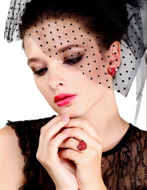 Luxury crystal diamond exaggerating Devil stud earrings 18k gold plated - Red