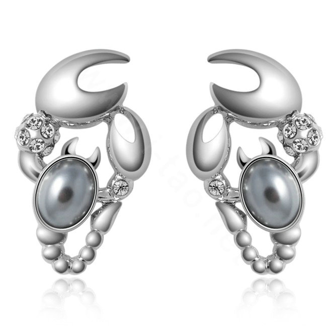Luxury crystal diamond exaggerating scorpion stud earrings 18k white plated