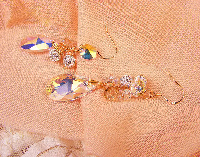 Luxury crystal diamond raindrop 925 sterling silver dangle earrings - White