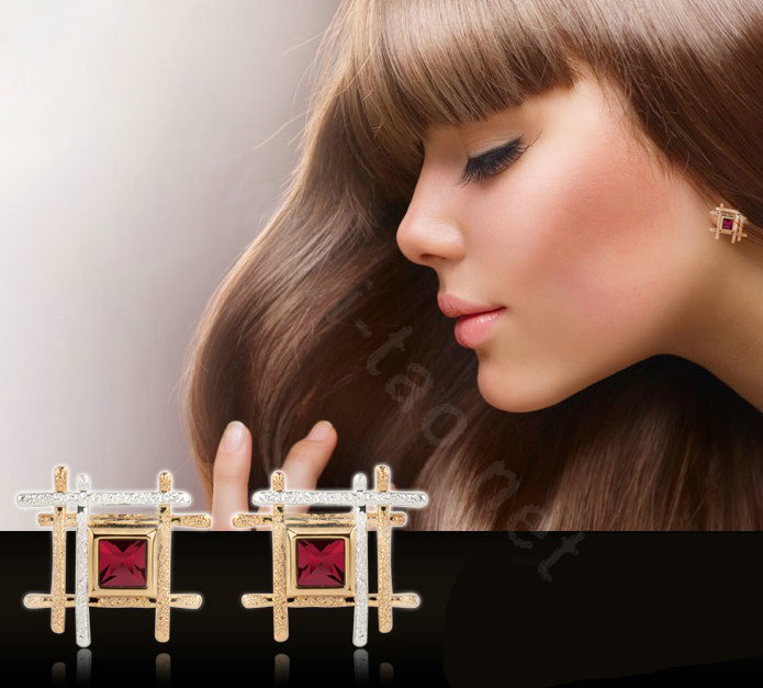 Luxury crystal exaggerating rhombus stud earrings 18k gold plated - Red