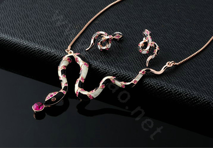 Luxury fashion crystal diamond exaggerating snake stud earrings 18k rose plated - Black