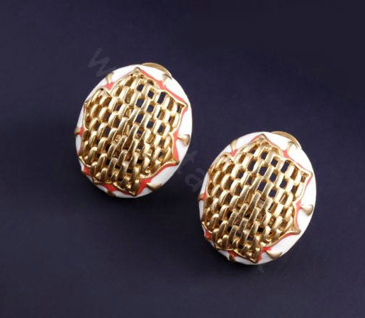 Luxury fashion woman woven mesh hollow stud earrings 18k gold plated