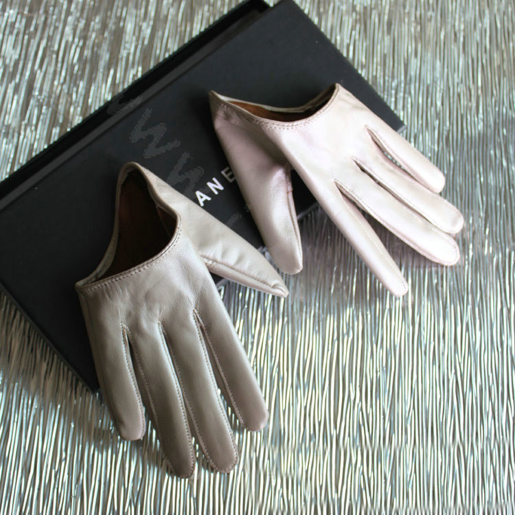 Fashion Women Genuine Leather Sheepskin Half Palm Short Gloves Size M - Khaki