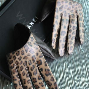 Fashion Women Leopard Genuine Leather Sheepskin Half Palm Short Gloves Size S - Brown