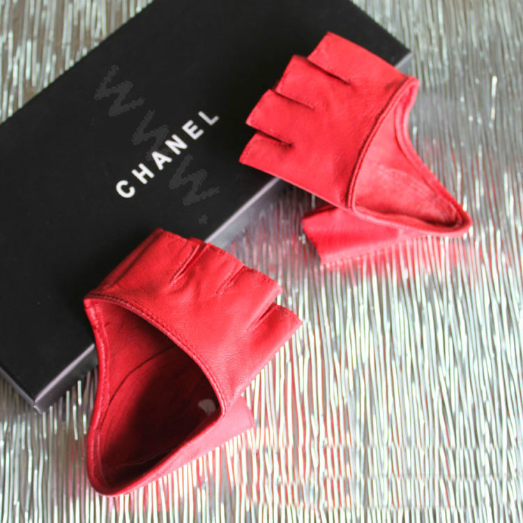 Women Genuine Leather Lambskin Runway Punk Rocker Biker Fingerless Half Short Gloves - Red