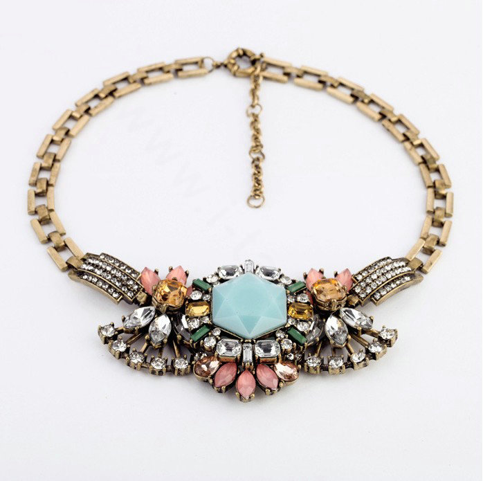 Luxury Crystal Blue Gemstone Flower Pendant Choker Unique Statement Necklace Women Jewelry
