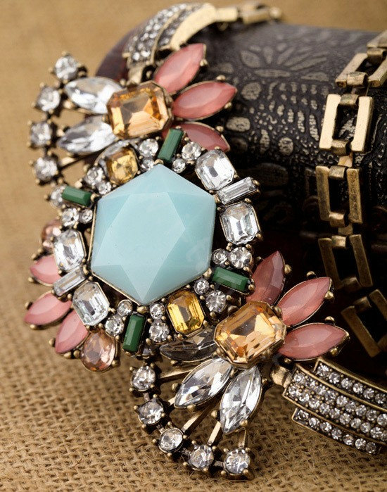 Luxury Crystal Blue Gemstone Flower Pendant Choker Unique Statement Necklace Women Jewelry