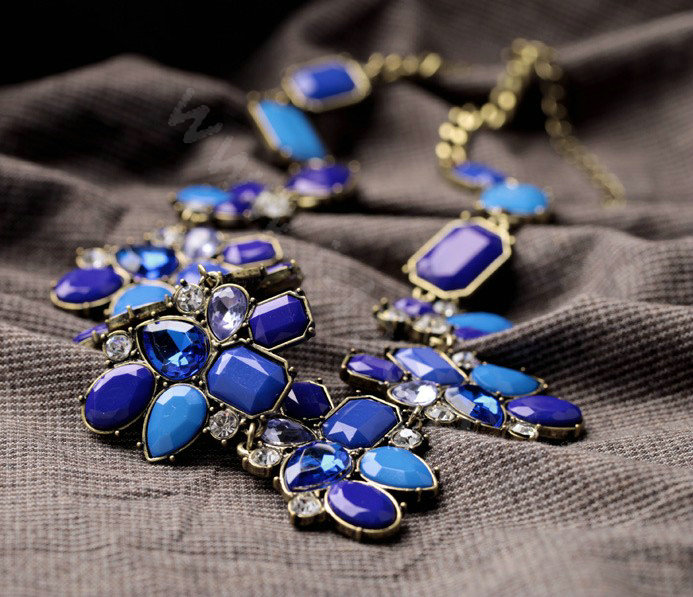 Luxury Crystal Blue Gemstone Flower charm Pendant Choker Bib Statement Necklace Women Jewelry