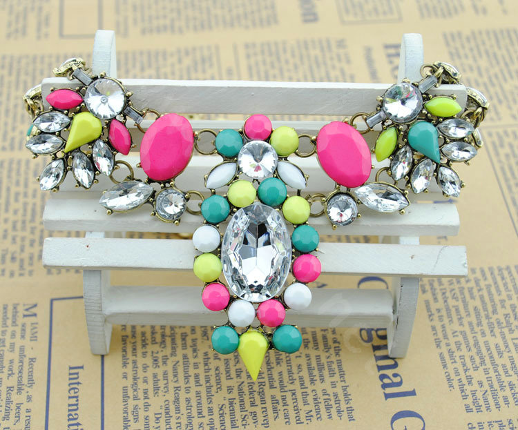Luxury Crystal Flower Gemstone Pendant Choker Statement Bib Necklace Women Jewelry - Multicolor