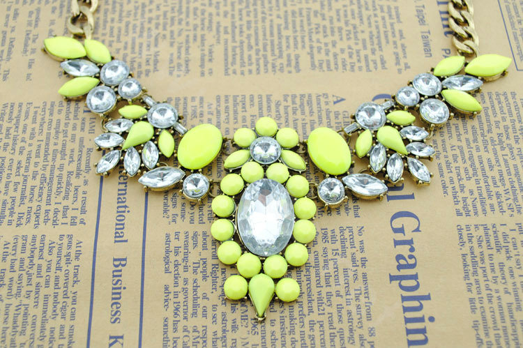 Luxury Crystal Flower Gemstone Pendant Choker Statement Bib Necklace Women Jewelry - Yellow
