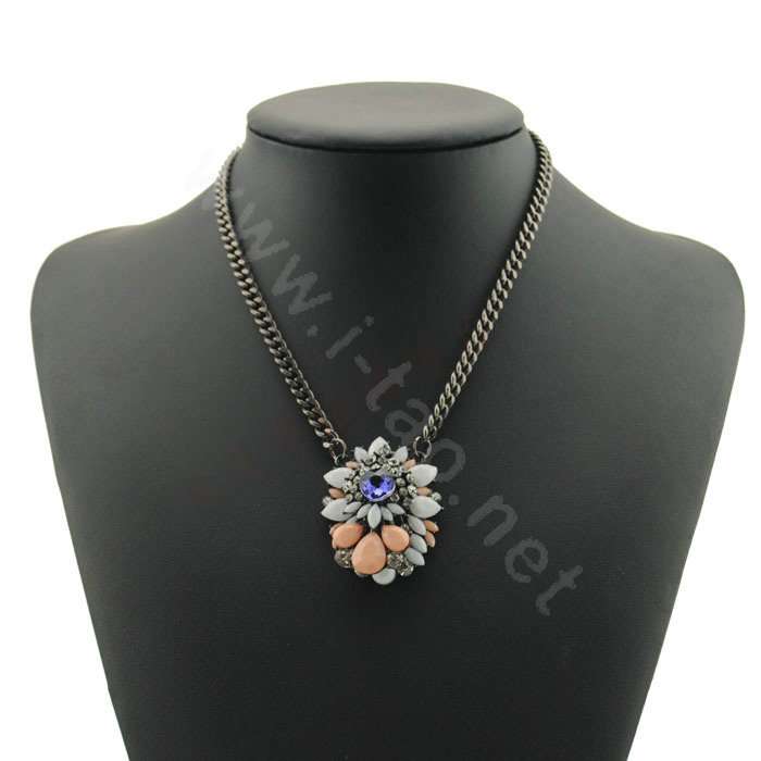 Luxury Crystal Flower Gemstone Pendant Choker Statement Necklace Women Jewelry - Pink+White
