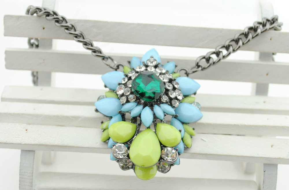 Luxury Crystal Flower Gemstone Pendant Choker Statement Necklace Women Jewelry - Yellow