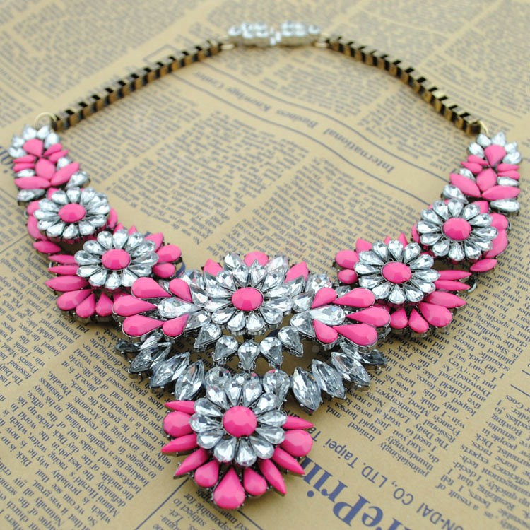 Luxury Crystal Flower Wings Pendants Chokers Statement Bib Necklace Women Jewelry - Rose