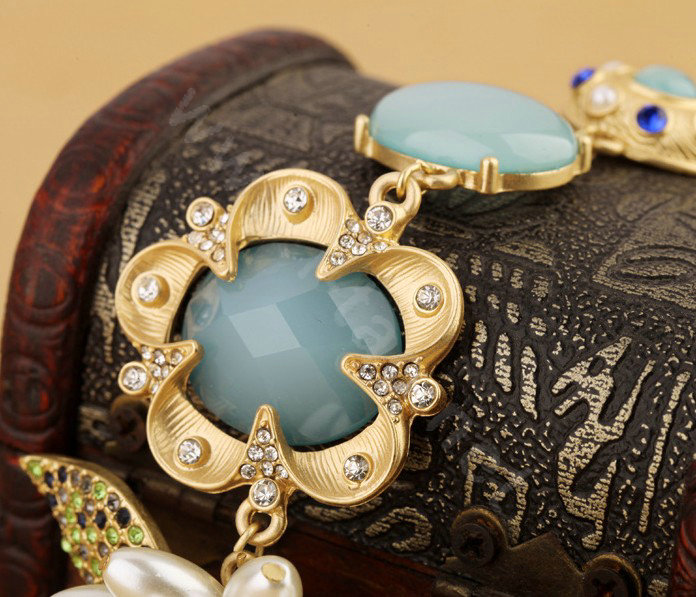 Luxury Crystal Gemstone Pearl Flower Pendant Choker Bib Statement Necklace Women Jewelry
