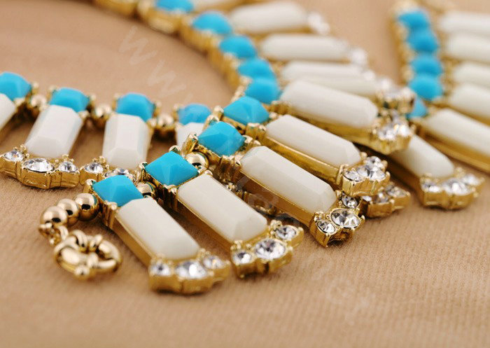 Luxury Crystal Gemstone Pendant Choker Bohemia Bib Statement Necklace Women Jewelry - Beige+Blue