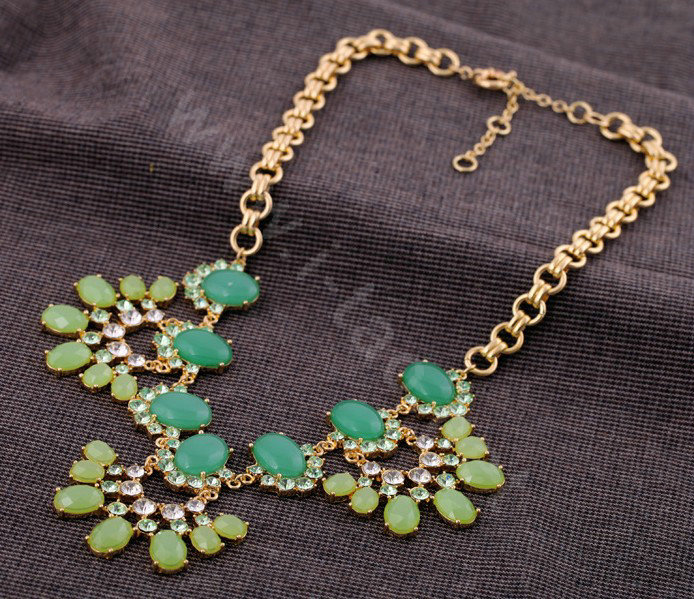 Luxury Crystal Green Gemstone Flower Pendant Choker Bib Statement Necklace Women Jewelry