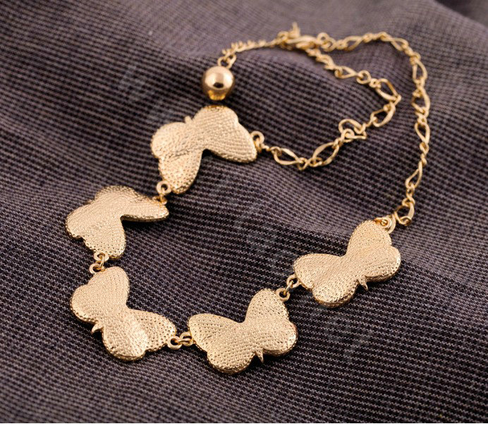 Luxury Crystal Shell Butterfly Pendant Choker Bib Statement Necklace Women Jewelry - Pink