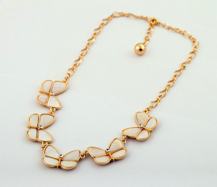 Luxury Crystal Shell Butterfly Pendant Choker Bib Statement Necklace Women Jewelry - White