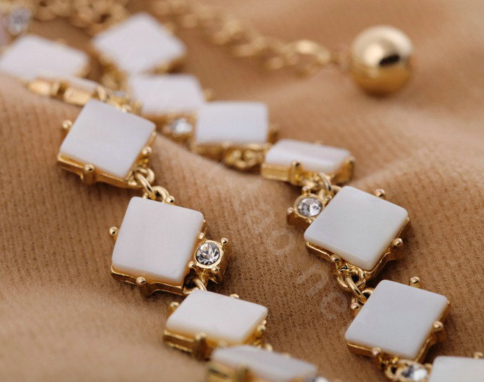 Luxury Crystal Square Shell charm Pendant Choker Statement Necklace Women Jewelry - White