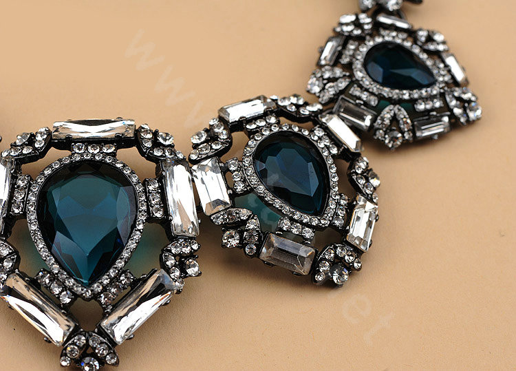 Luxury Elegant Women Choker Crystal Gem Bib Necklace Jewelry - Blue