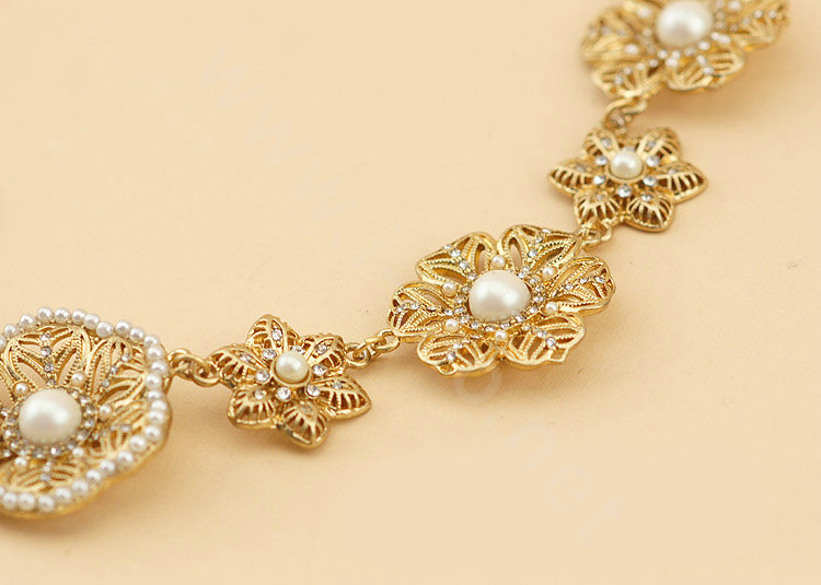 Luxury Elegant Women Choker Crystal Pearl Flower Bib Necklace Jewelry - Gold