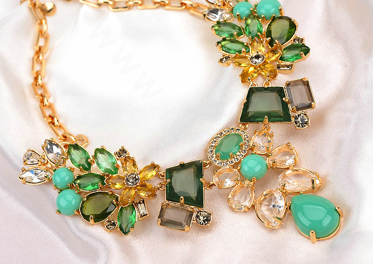 Luxury Exaggeration Women Choker Crystal Gems Flower Bib Necklace Jewelry - Green