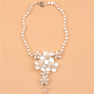 Luxury Fashion Women Choker Natural shell Pearl Handwoven Flower Bib Necklace Jewelry - White