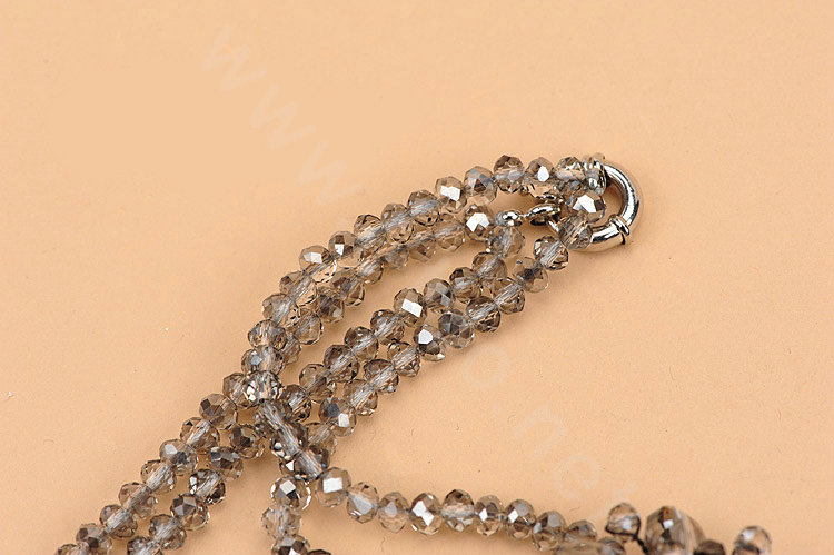 Luxury Fashion Women Exaggeration Choker Flower Crystal Bead Bib Necklace Jewelry - Gray