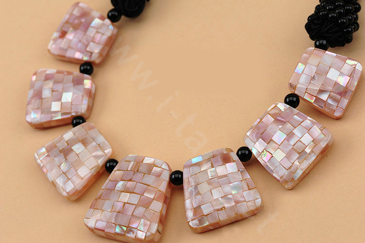 Luxury Fashion Women Exaggeration Choker Natural Shell Bib Necklace Jewelry - Pink