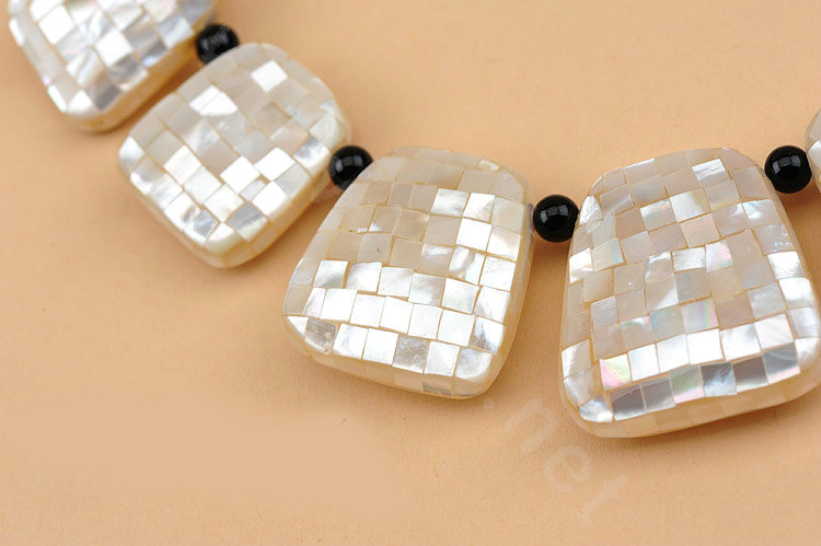Luxury Fashion Women Exaggeration Choker Natural Shell Bib Necklace Jewelry - White