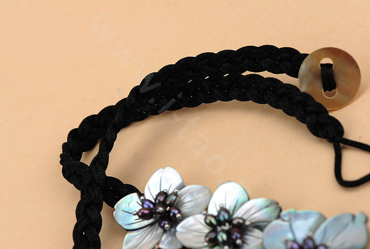 Luxury Fashion Women Handwoven Choker Natural shell Pearl Flower Bib Necklace Jewelry - Grey