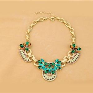 Luxury Retro Alloy Flower Blue Crystal Pendant Choker Bib Statement Necklace Women Jewelry