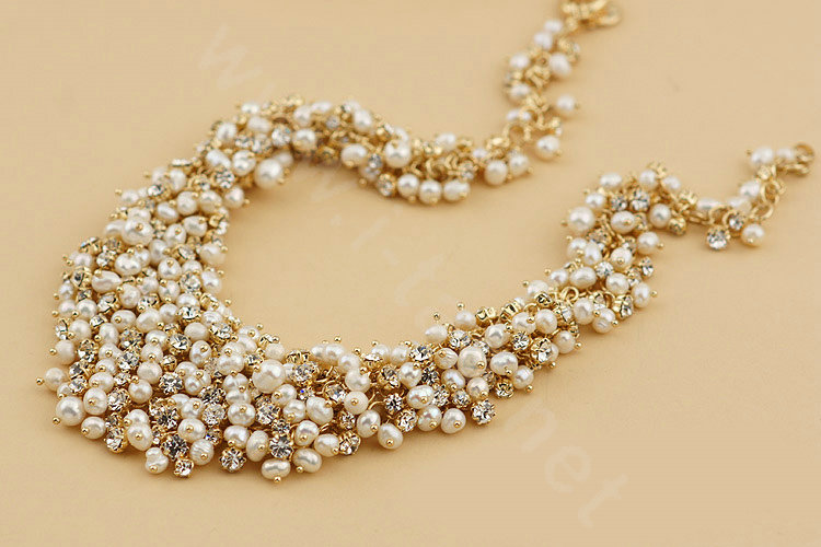 Luxury Women Choker Natural Pearl Crystal Bib Necklace Bride Wedding Jewelry - White