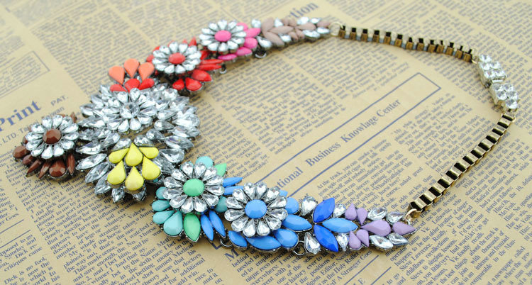 Luxury multicolor Crystal Flower Wings Pendants Chokers Statement Necklace Women Jewelry