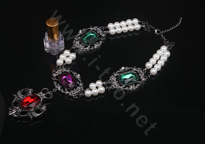 Retro Exaggeration Women Choker Baroque Pearl Crystal Gem GP Bib Pendant Necklace Jewelry