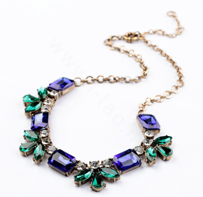 Retro Luxury Crystal Blue Gemstone Flower Pendant Choker Bib Statement Necklace Women Jewelry