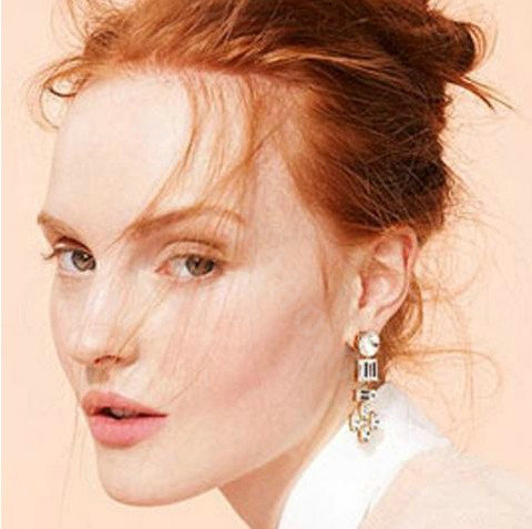 Retro White Crystal Leaves Stud Earrings Gold Plated Women Fashion Jewelry