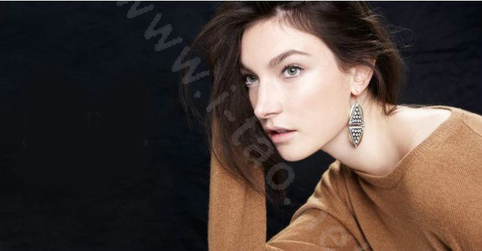 Retro White Crystal Rhombic Dangle Earrings Gold Plated Women Fashion Jewelry