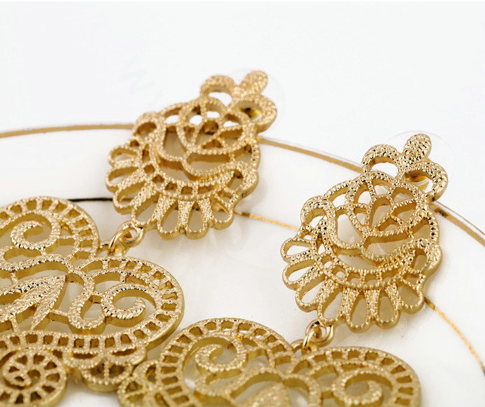 Unique Hollow Alloy Flower Stud Earrings Gold Plated Women Fashion Jewelry