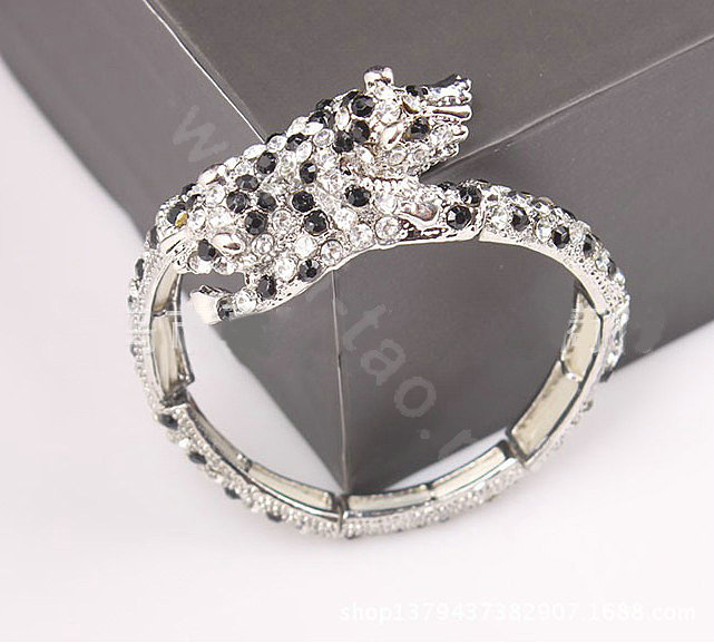 Women Retro Exaggeration Crystal leopard head Alloy GP Bracelet Jewelry - Black