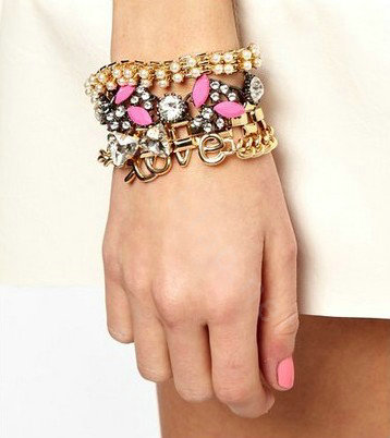 Women Retro Exaggeration Multilayer Crystal Pearl Love Bracelet Jewelry - Gold