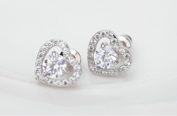 Hearts and arrows Zircon Crystal White Gold Plated Stud Earrings Women Luxury Lady Jewelry